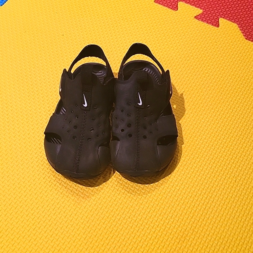 nike sunray protect 2